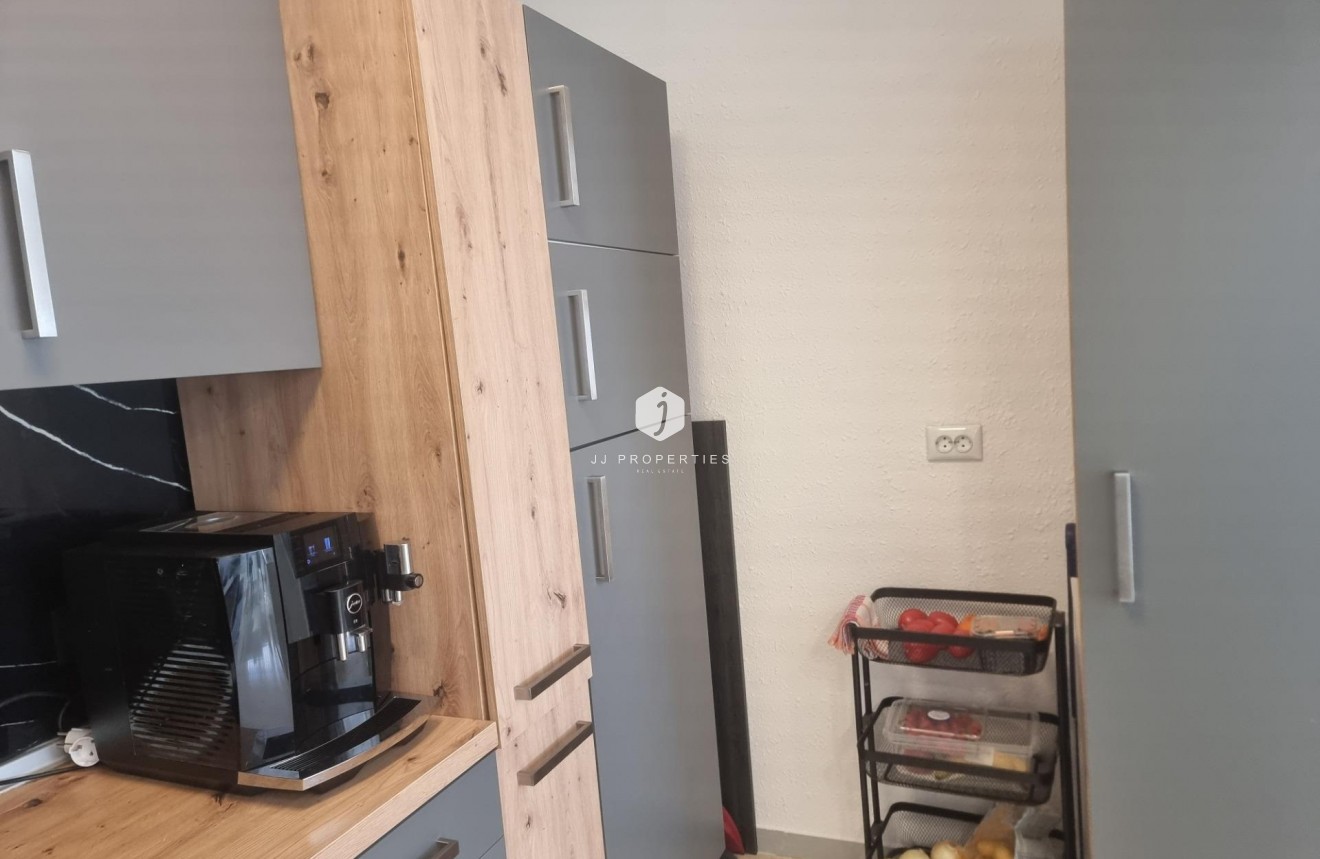 D'occasion - Appartement -
Torrevieja - Playa de los Locos