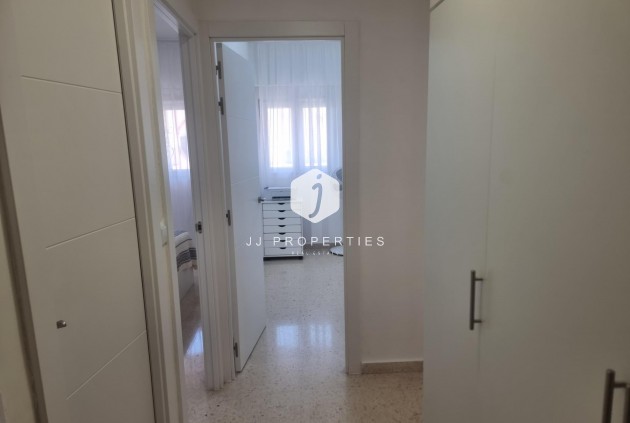 D'occasion - Appartement -
Torrevieja - Playa de los Locos