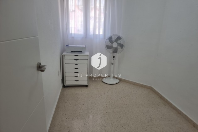D'occasion - Appartement -
Torrevieja - Playa de los Locos