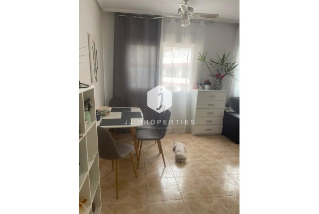 D'occasion - Appartement -
Torrevieja - Playa de los Locos