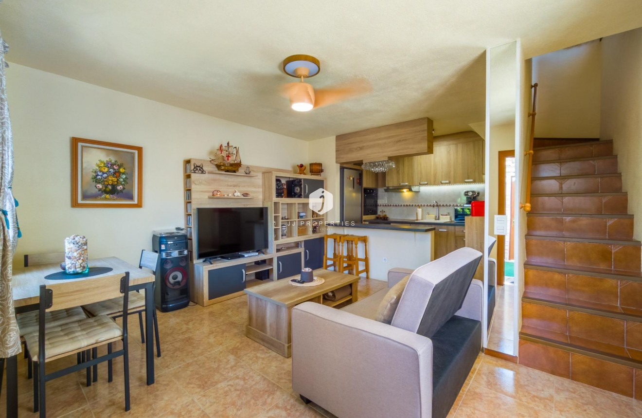 Resale - Chalet -
Torrevieja - Nueva Torrevieja