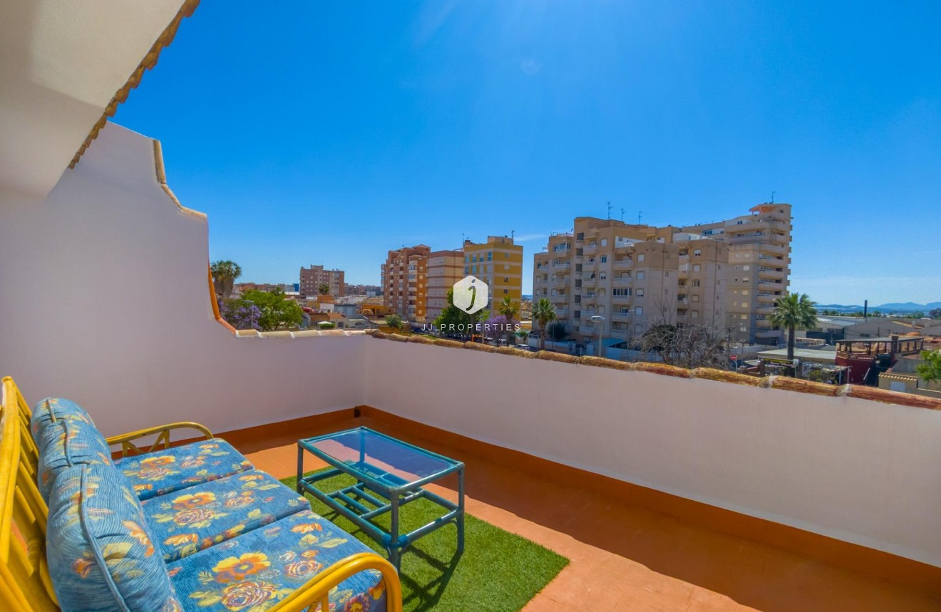 Resale - Chalet -
Torrevieja - Nueva Torrevieja