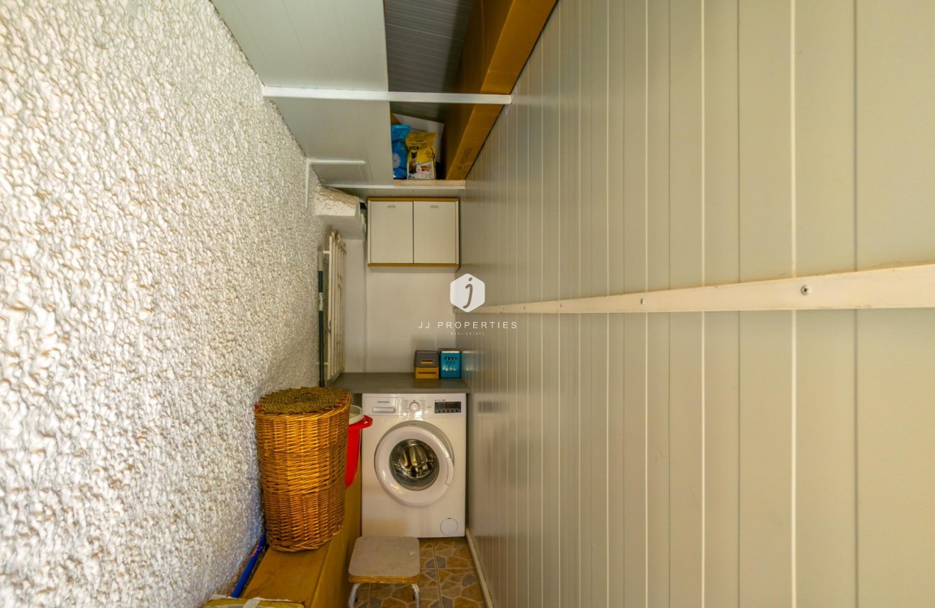 Resale - Chalet -
Torrevieja - Nueva Torrevieja