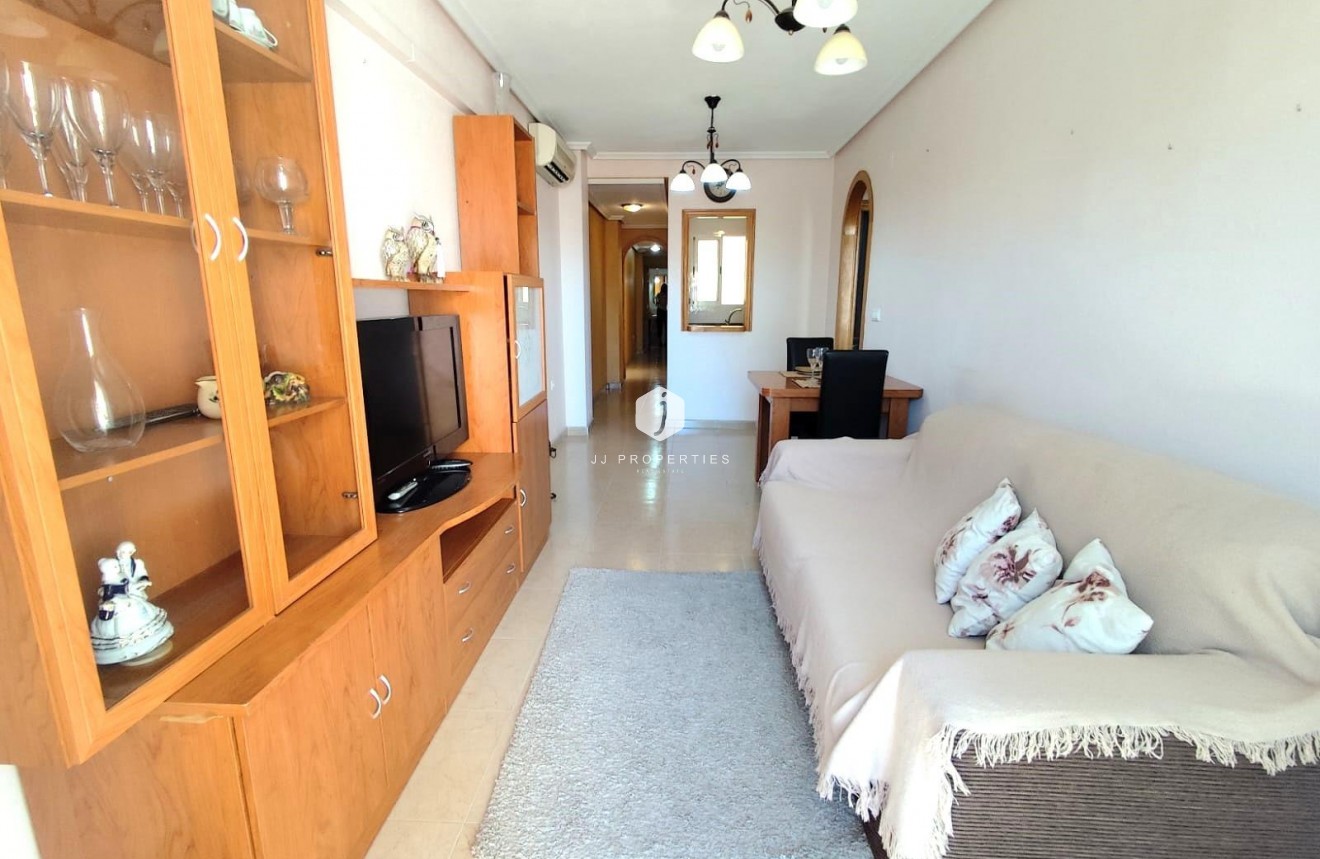 Aus zweiter Hand - Wohnung -
Torrevieja - Centro