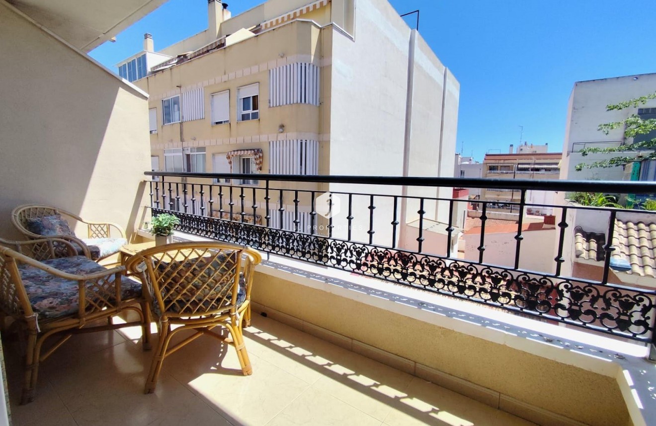 Aus zweiter Hand - Wohnung -
Torrevieja - Centro