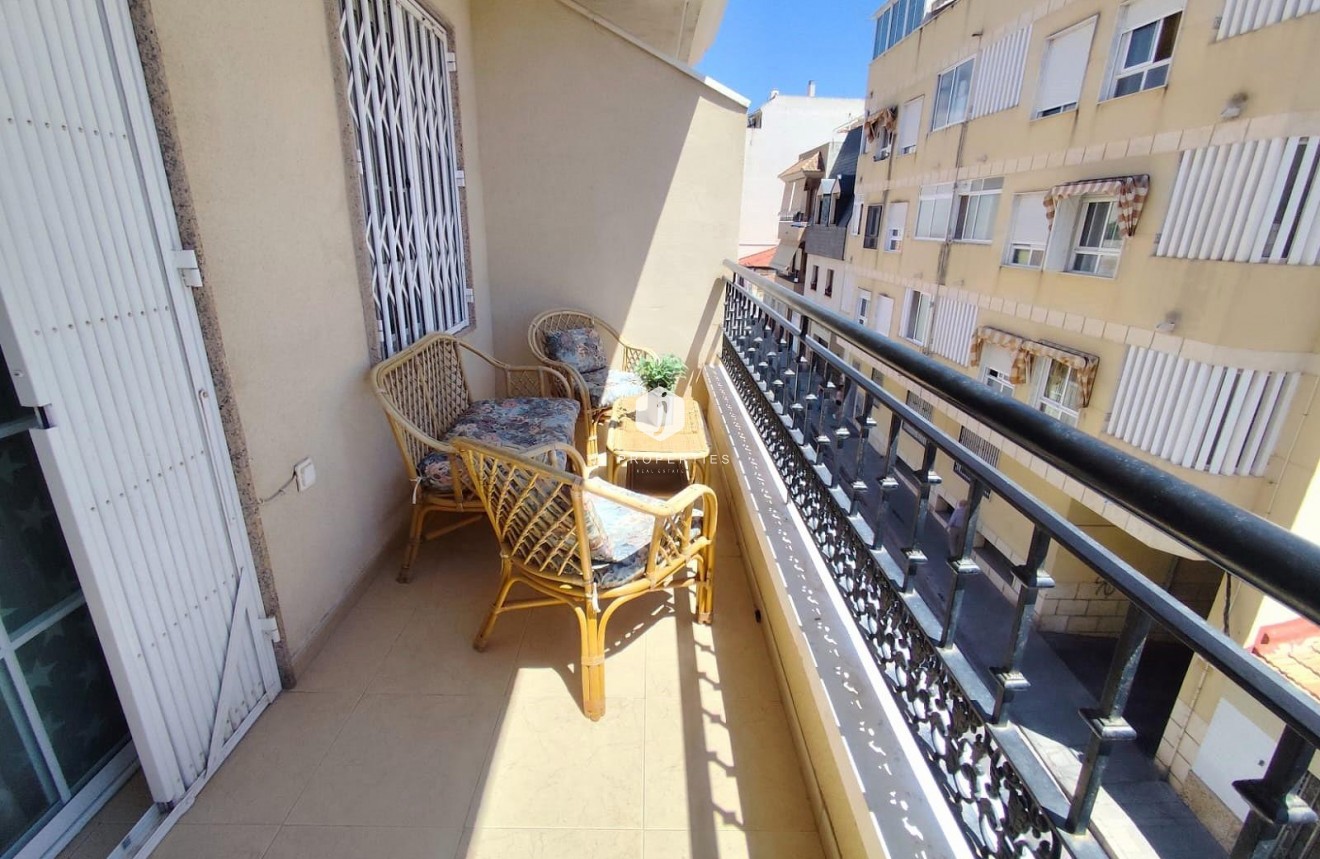 Aus zweiter Hand - Wohnung -
Torrevieja - Centro