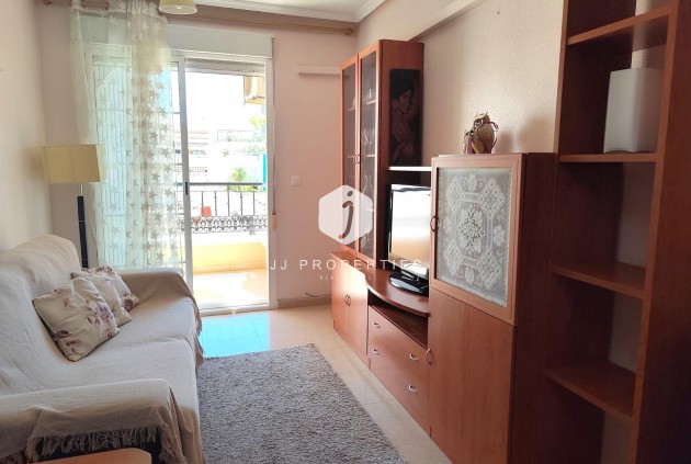 Aus zweiter Hand - Wohnung -
Torrevieja - Centro