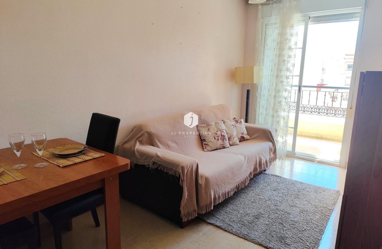 Aus zweiter Hand - Wohnung -
Torrevieja - Centro