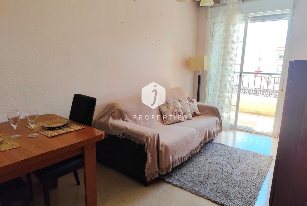 Aus zweiter Hand - Wohnung -
Torrevieja - Centro