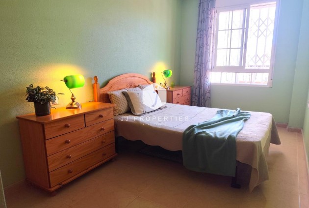 Aus zweiter Hand - Wohnung -
Torrevieja - Centro