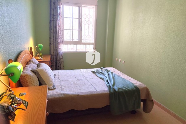 Aus zweiter Hand - Wohnung -
Torrevieja - Centro