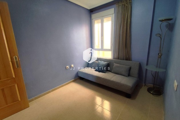 Aus zweiter Hand - Wohnung -
Torrevieja - Centro