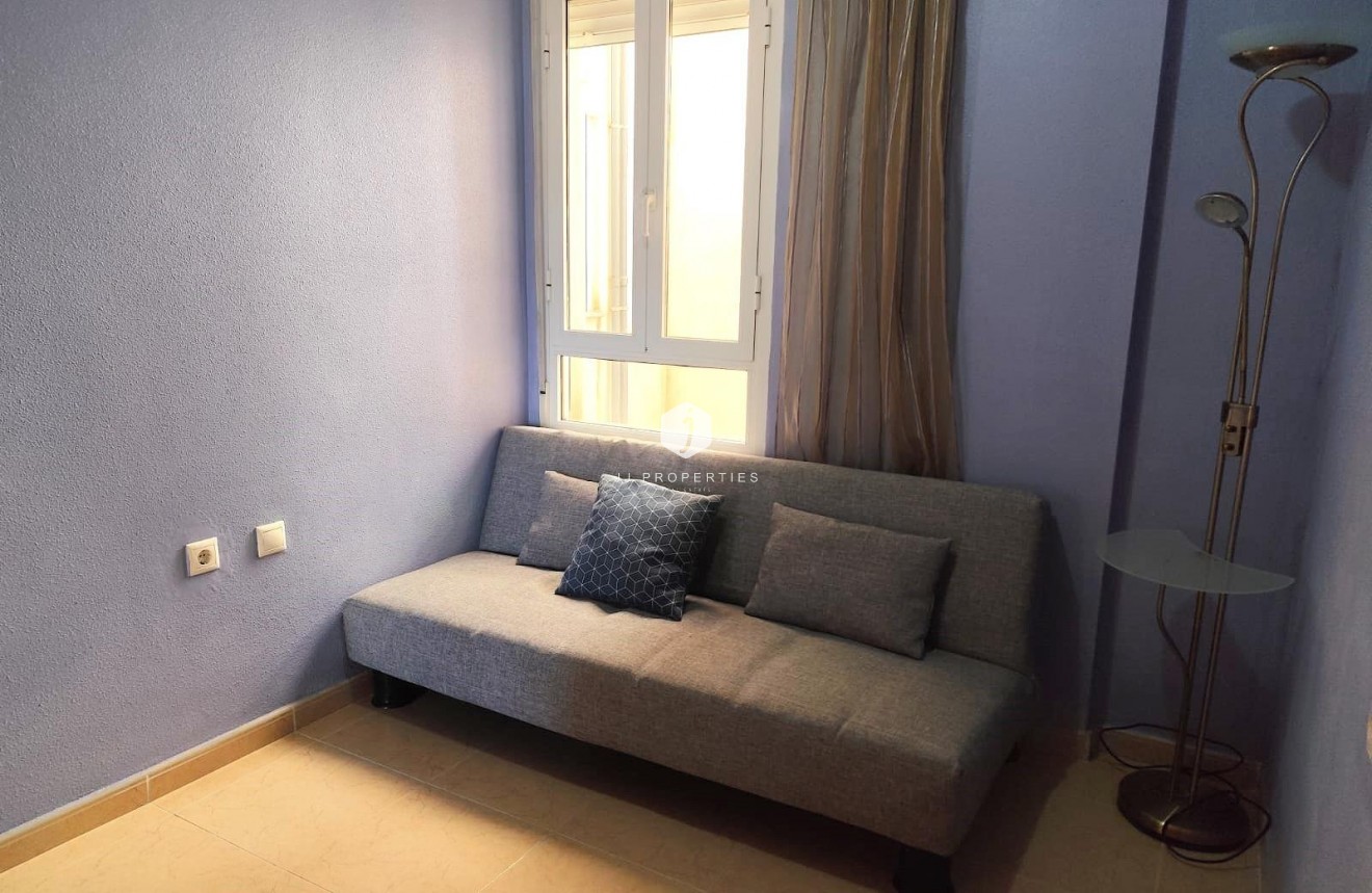 Aus zweiter Hand - Wohnung -
Torrevieja - Centro