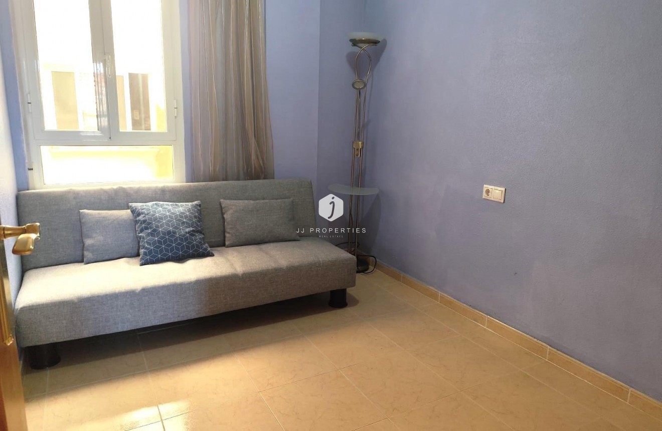 Aus zweiter Hand - Wohnung -
Torrevieja - Centro