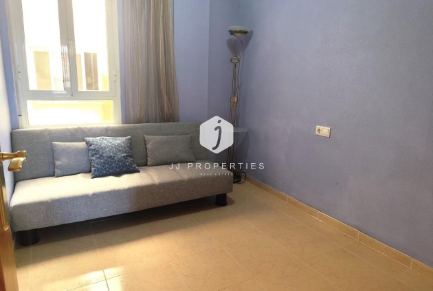 Aus zweiter Hand - Wohnung -
Torrevieja - Centro