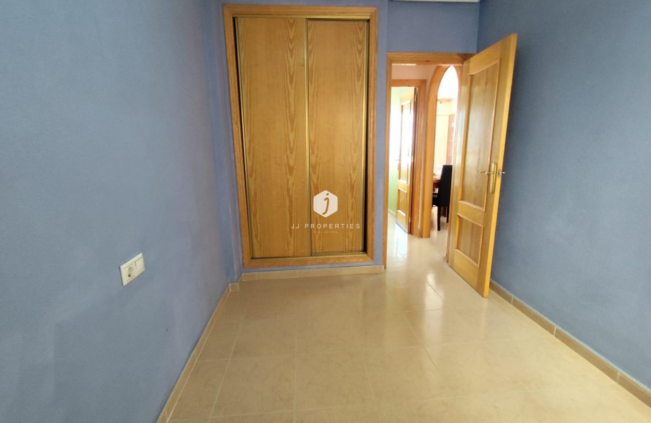 Aus zweiter Hand - Wohnung -
Torrevieja - Centro