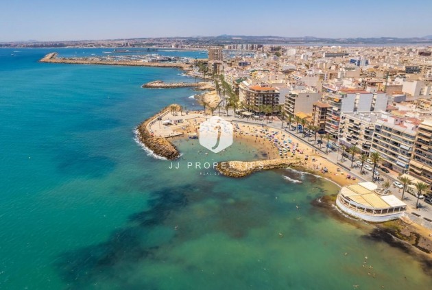 Aus zweiter Hand - Wohnung -
Torrevieja - Centro