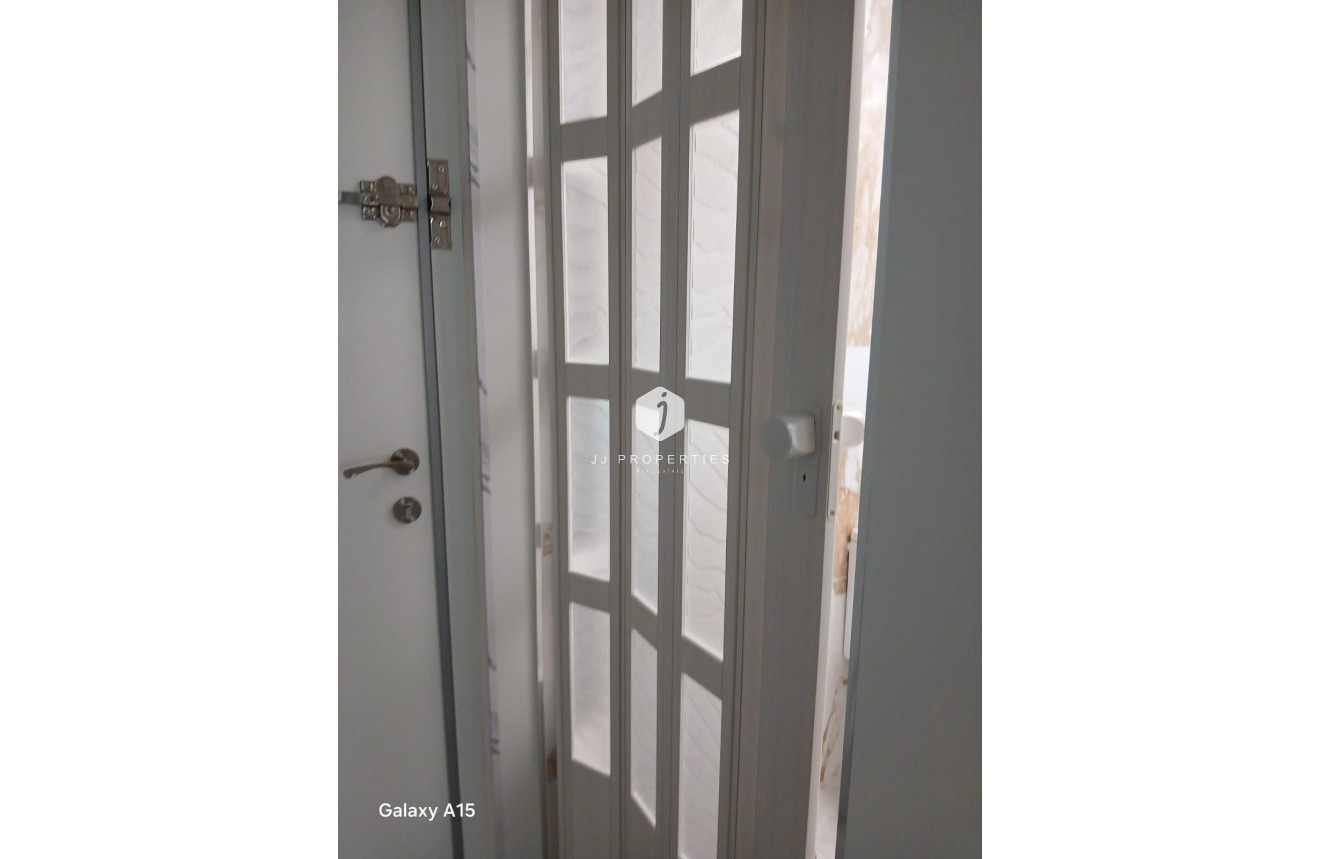 Tweedehands - Appartement / flat -
Torrevieja - Centro