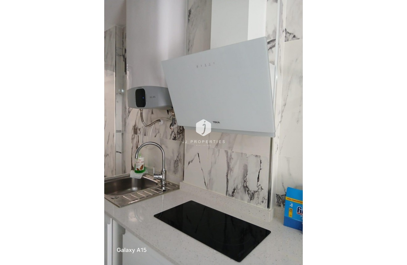 Tweedehands - Appartement / flat -
Torrevieja - Centro