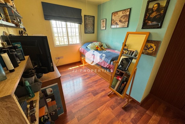 Z drugiej ręki - Villa -
Torrevieja - Zona Los Frutales