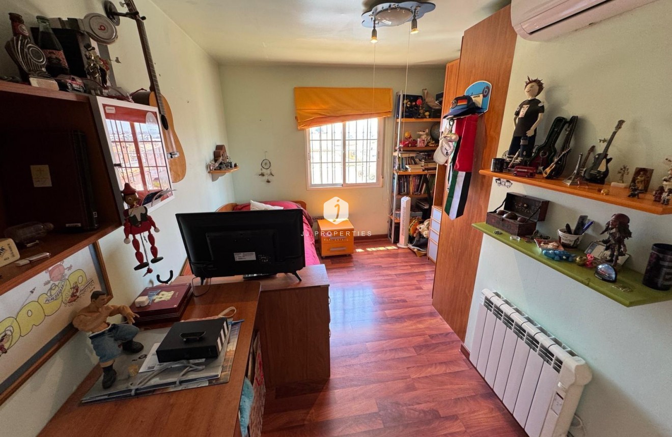 Z drugiej ręki - Villa -
Torrevieja - Zona Los Frutales