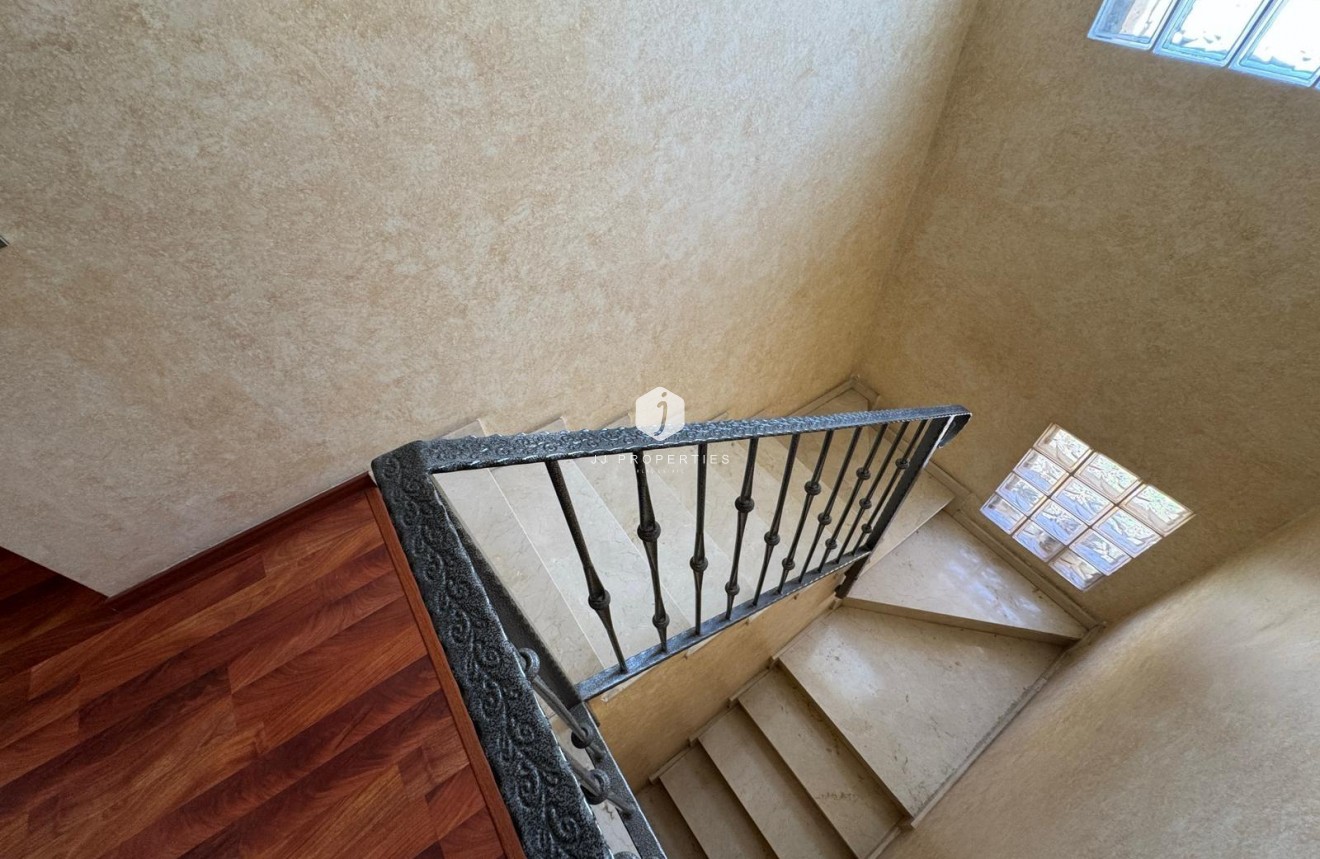 Z drugiej ręki - Villa -
Torrevieja - Zona Los Frutales