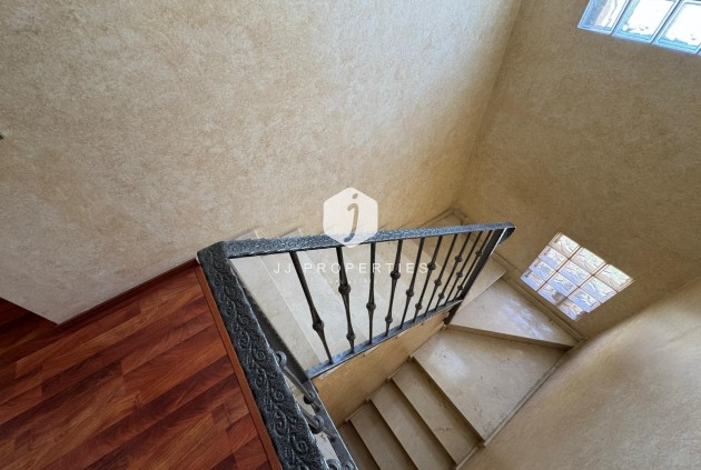 Z drugiej ręki - Villa -
Torrevieja - Zona Los Frutales