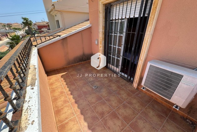Z drugiej ręki - Villa -
Torrevieja - Zona Los Frutales