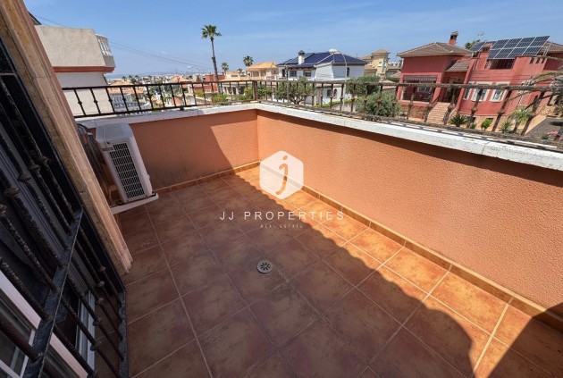 Z drugiej ręki - Villa -
Torrevieja - Zona Los Frutales