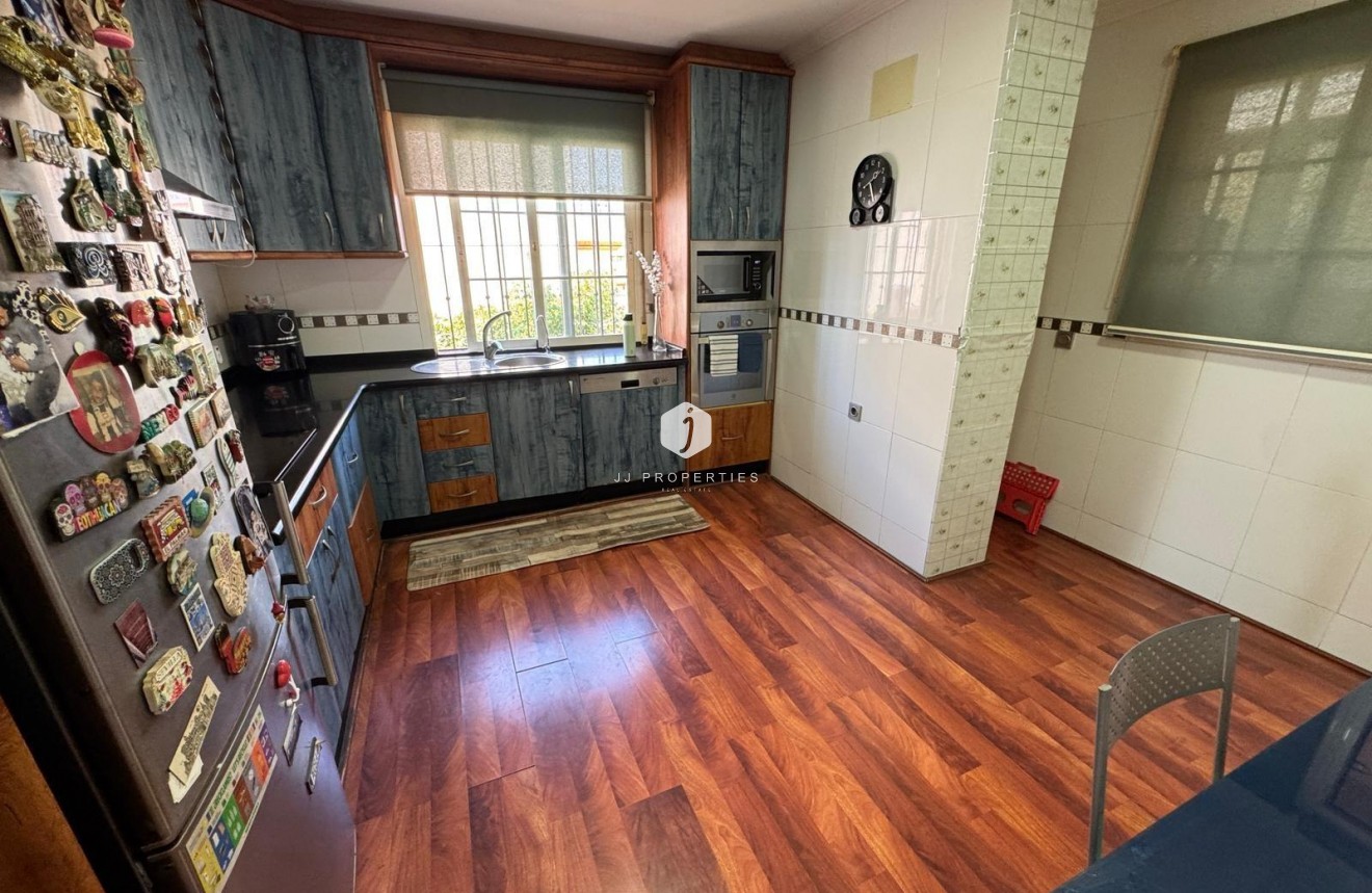 Z drugiej ręki - Villa -
Torrevieja - Zona Los Frutales