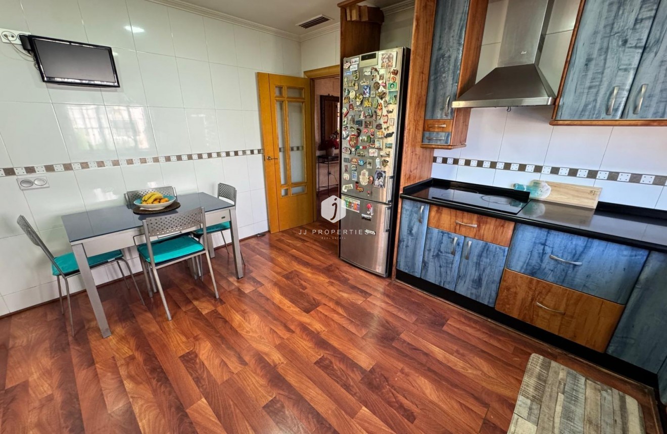 Z drugiej ręki - Villa -
Torrevieja - Zona Los Frutales