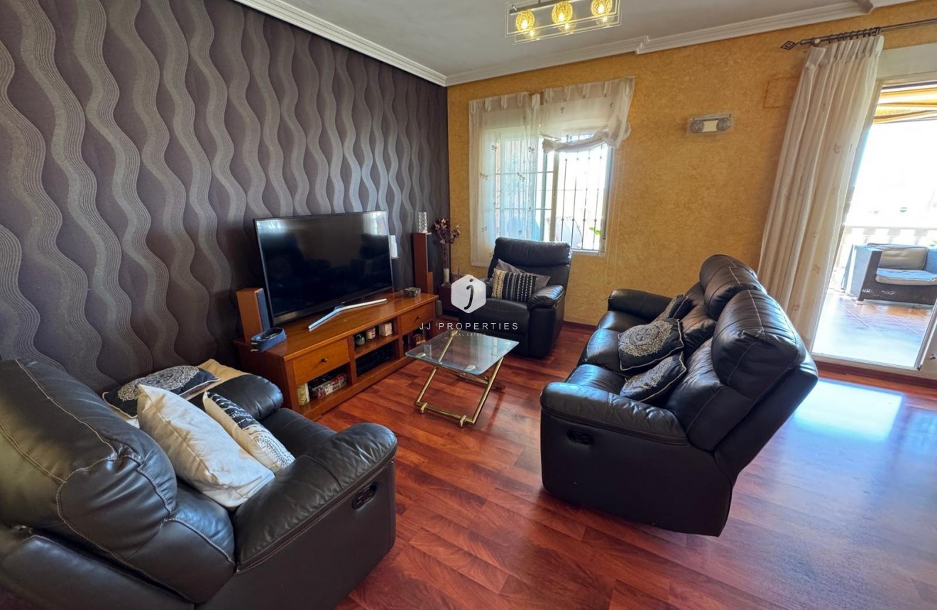 Z drugiej ręki - Villa -
Torrevieja - Zona Los Frutales