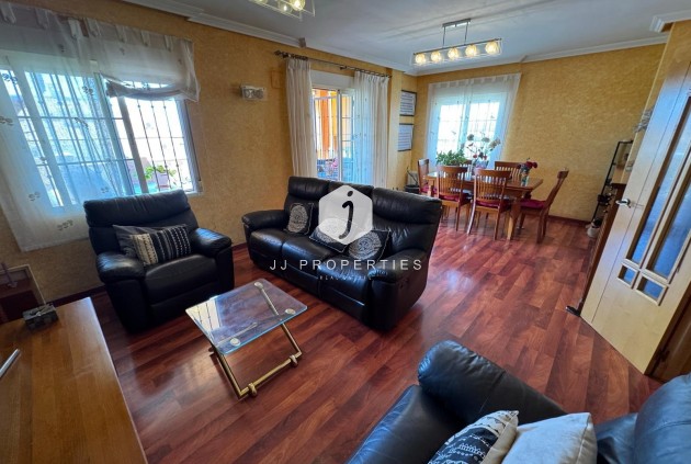 Z drugiej ręki - Villa -
Torrevieja - Zona Los Frutales