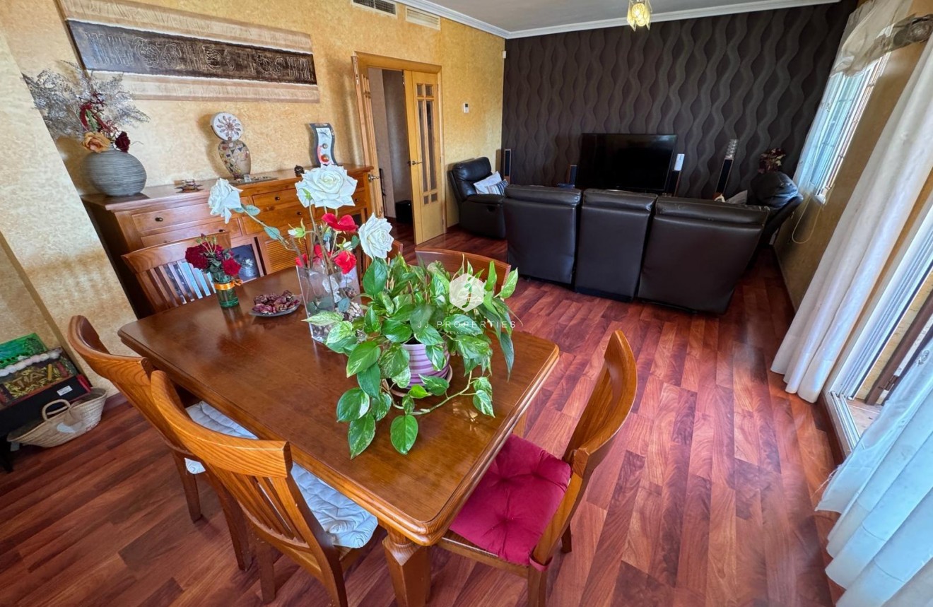 Z drugiej ręki - Villa -
Torrevieja - Zona Los Frutales
