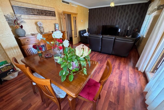 Z drugiej ręki - Villa -
Torrevieja - Zona Los Frutales