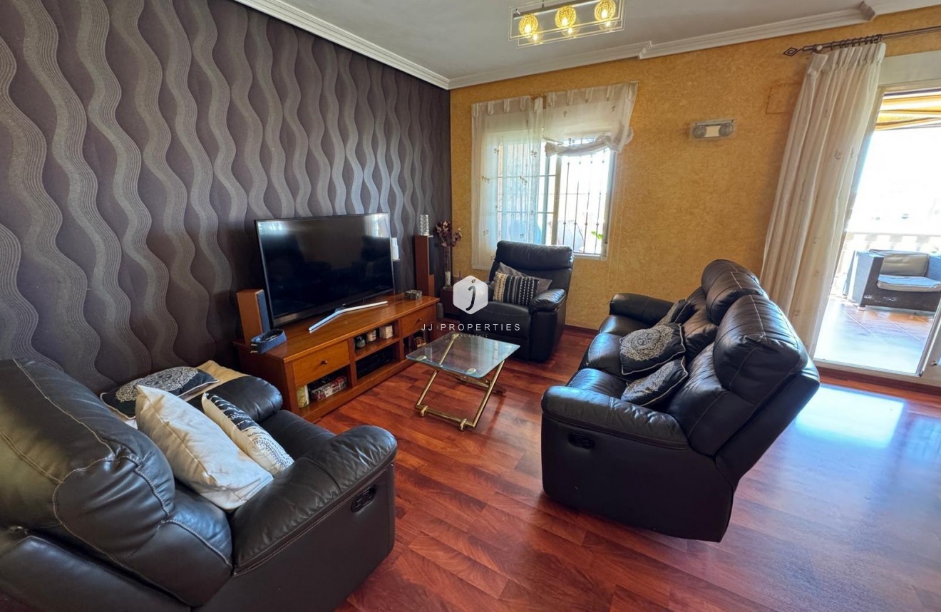 Z drugiej ręki - Villa -
Torrevieja - Zona Los Frutales