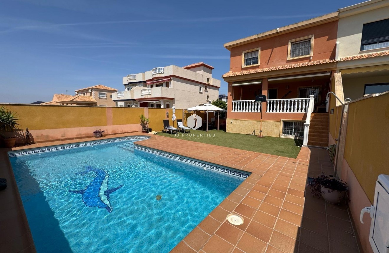 Z drugiej ręki - Villa -
Torrevieja - Zona Los Frutales