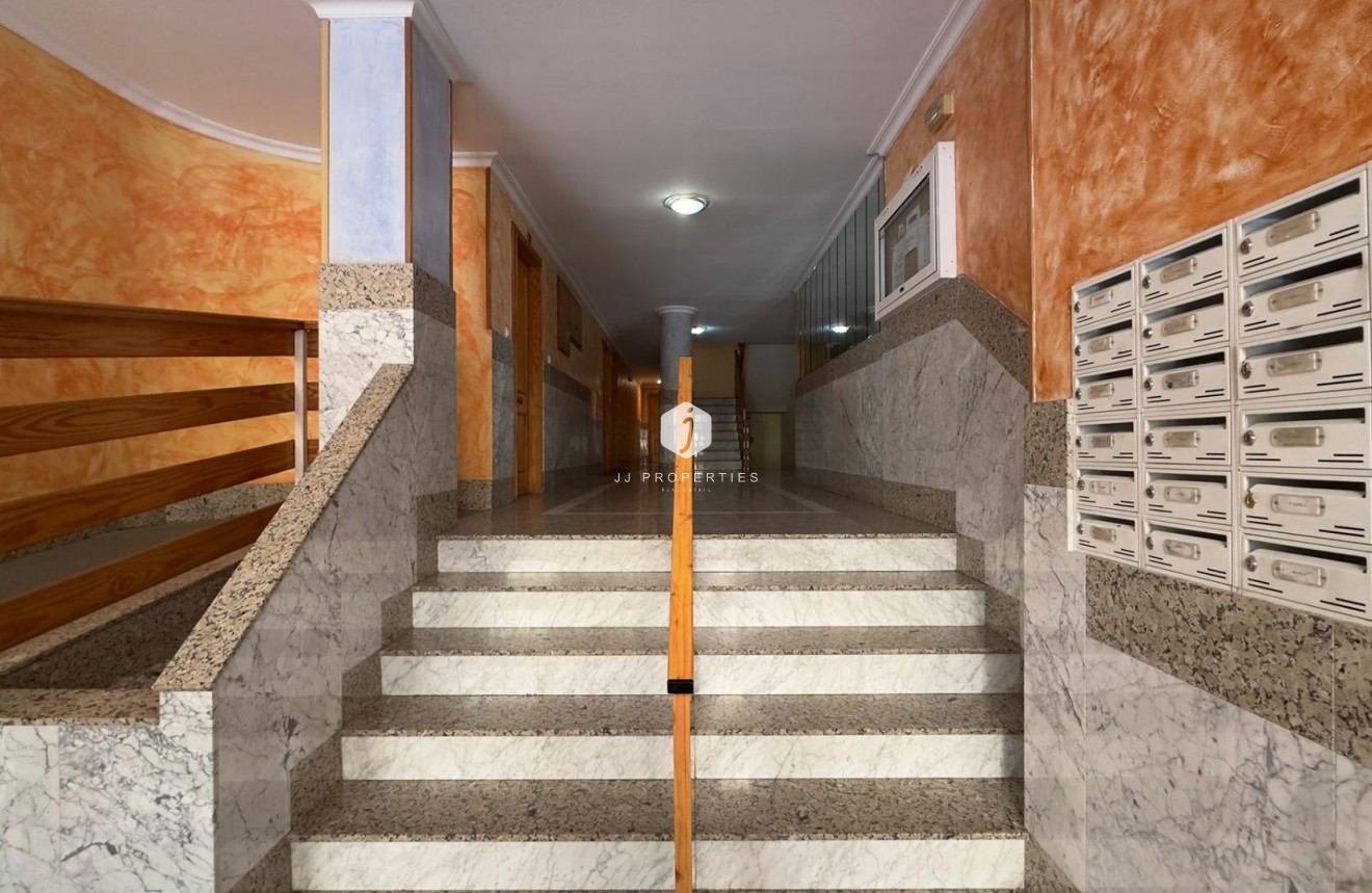 Resale - Apartment / flat -
Torrevieja - Acequion