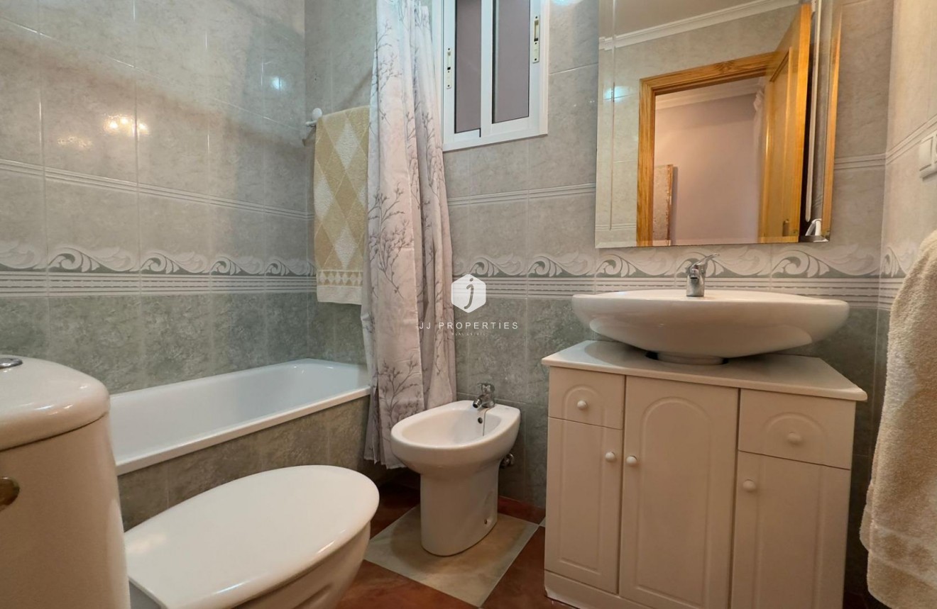 Resale - Apartment / flat -
Torrevieja - Acequion