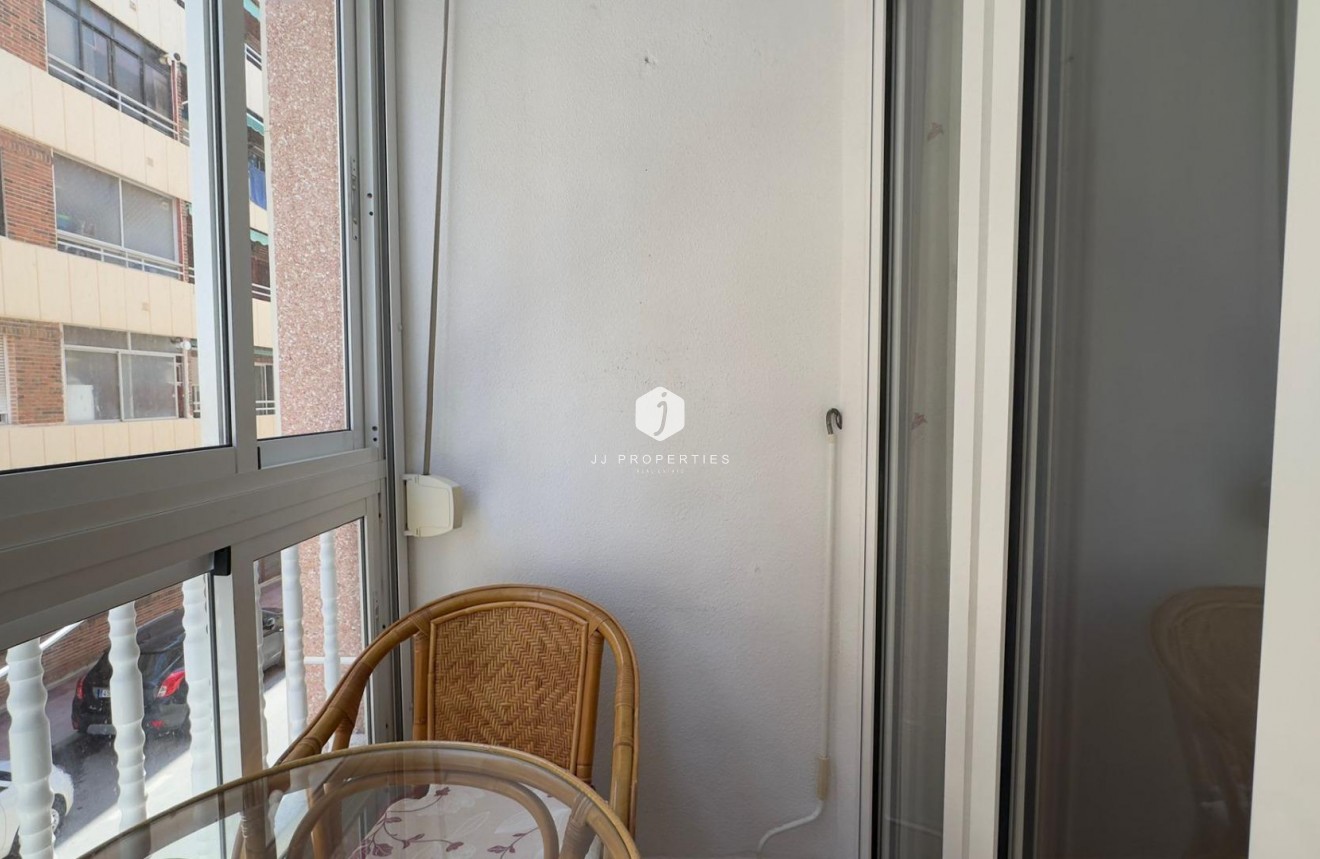 Resale - Apartment / flat -
Torrevieja - Acequion