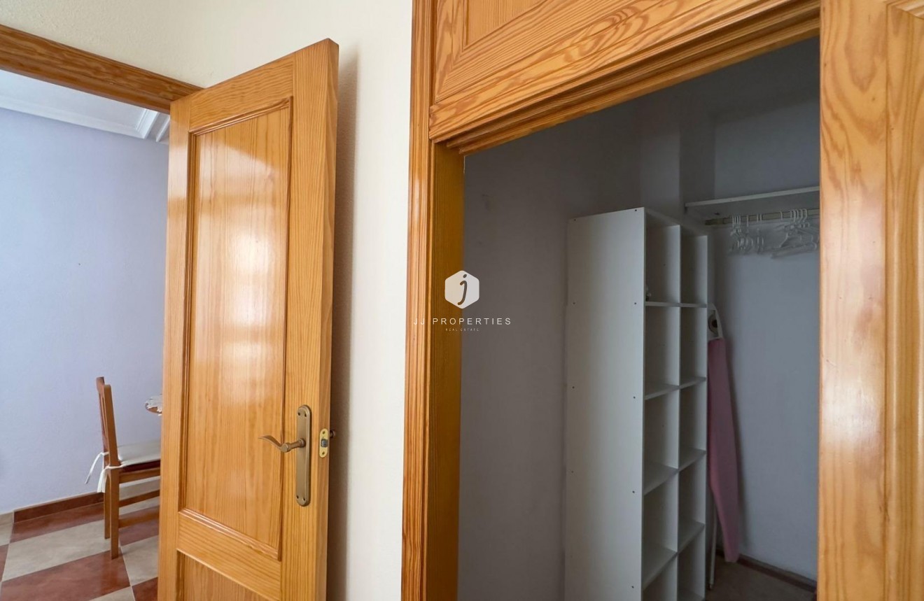 Resale - Apartment / flat -
Torrevieja - Acequion
