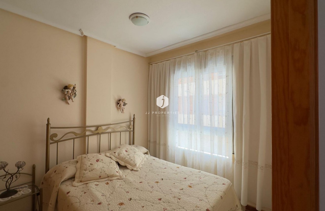 Resale - Apartment / flat -
Torrevieja - Acequion