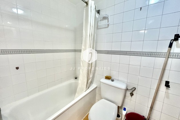 Tweedehands - Appartement / flat -
Torrevieja - Costa Blanca