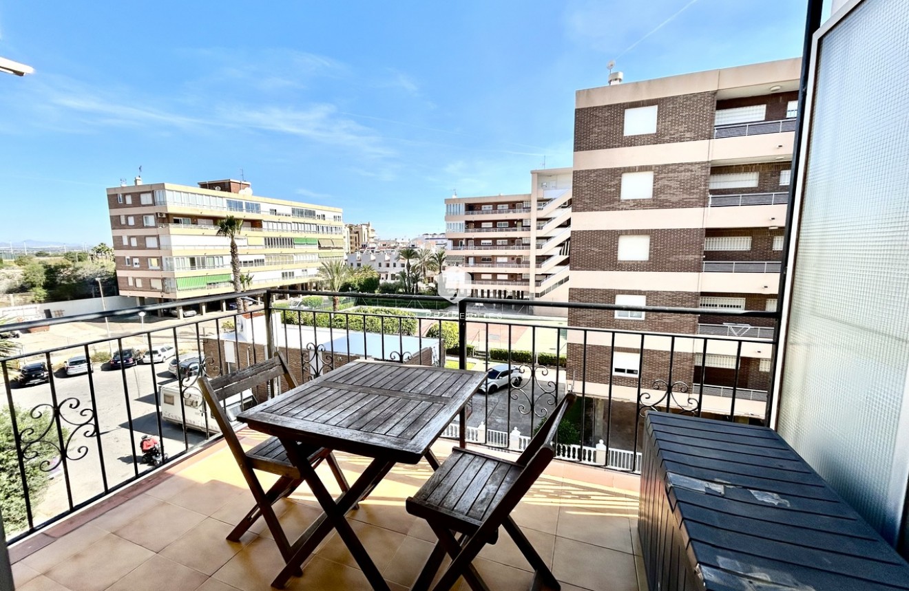 Tweedehands - Appartement / flat -
Torrevieja - Costa Blanca