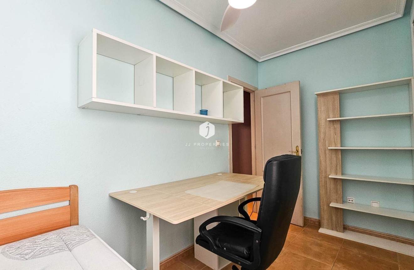 Aus zweiter Hand - Wohnung -
Torrevieja - PARQUE DE LAS NACIONES