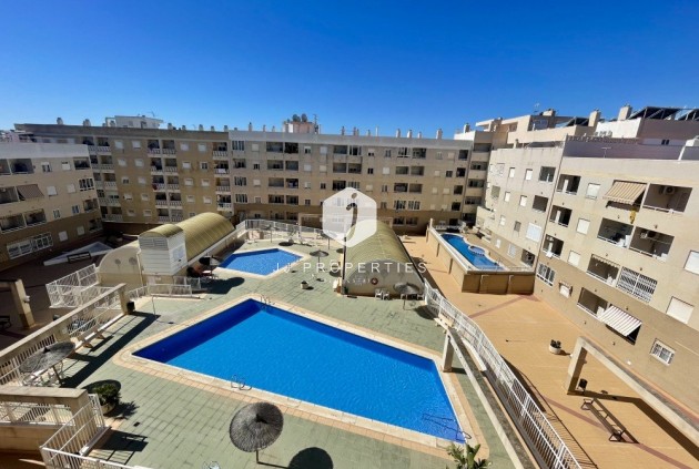 D'occasion - Attique -
Torrevieja - Costa Blanca