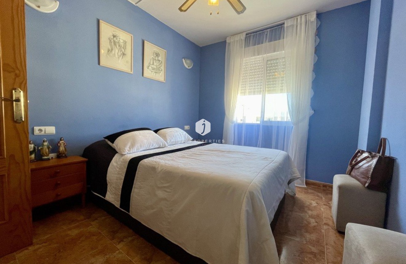 D'occasion - Attique -
Torrevieja - Costa Blanca