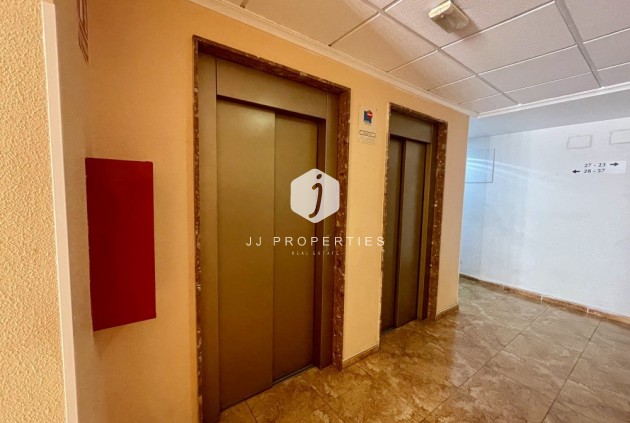 D'occasion - Attique -
Torrevieja - Costa Blanca