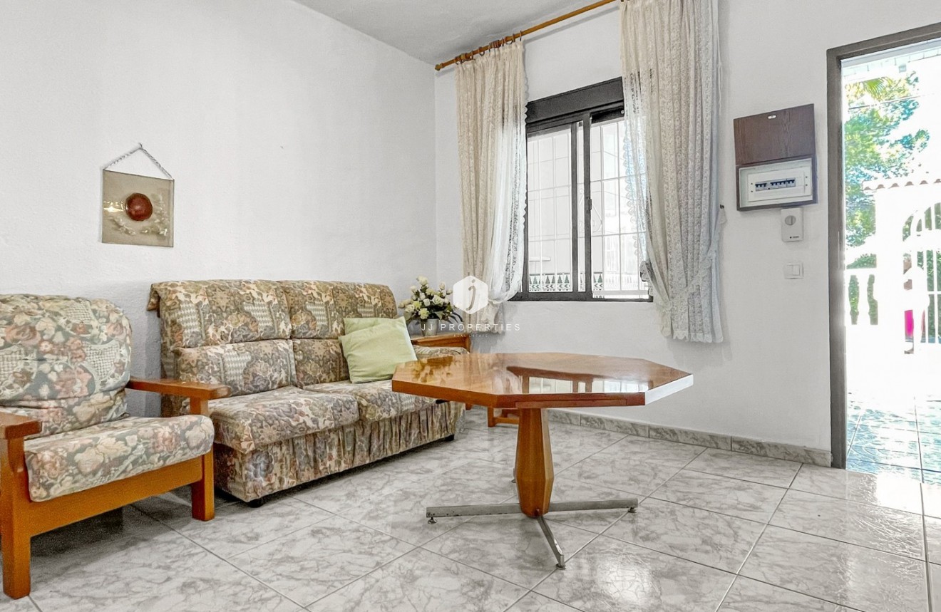 Segunda mano - Chalet -
Torrevieja - Costa Blanca