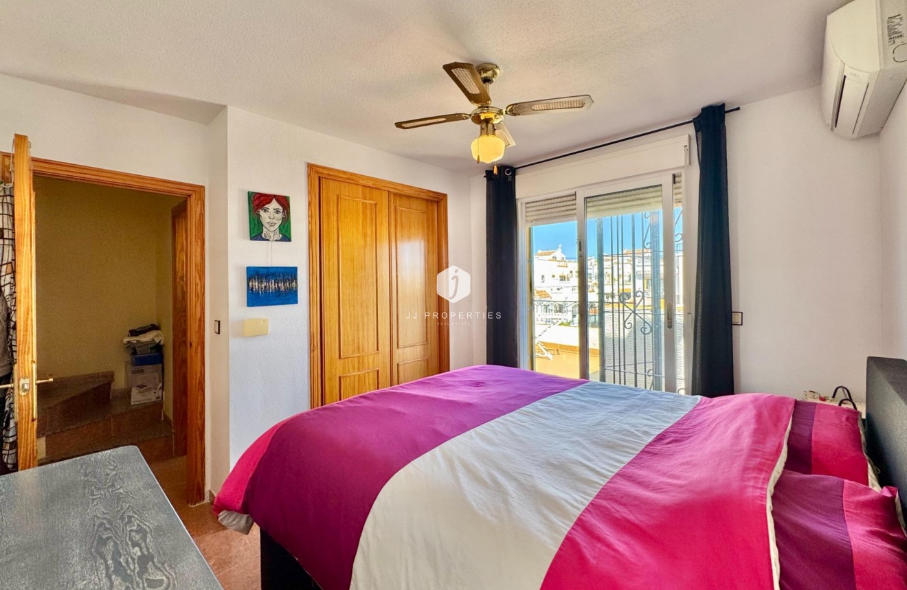 Tweedehands - Chalet -
Orihuela Costa - Los Altos